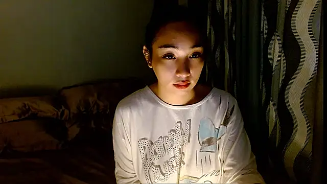 SweetLilly 18 online show from 03/10/26, 03:32