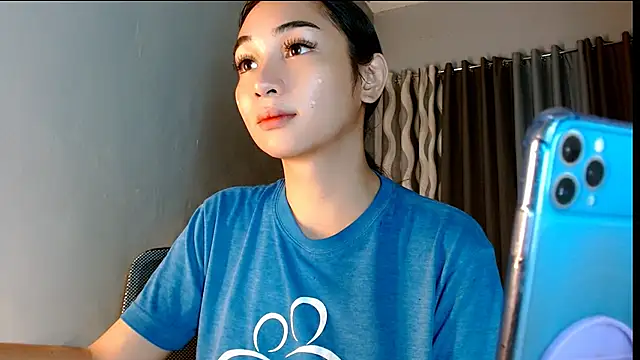 SweetLilly 18 online show from 07/04/26, 05:25