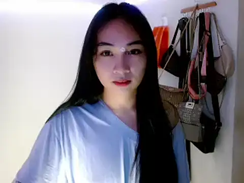 SweetLilly 18 online show from 03/10/25, 12:50