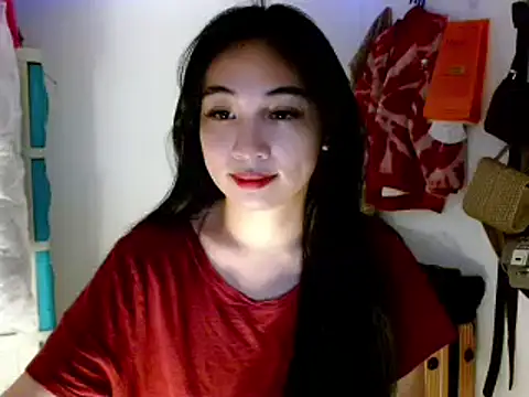 SweetLilly 18 online show from 03/13/25, 02:38