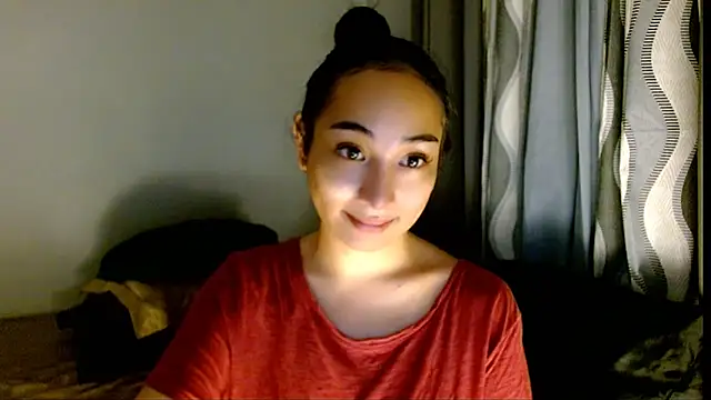 SweetLilly 18 online show from 03/25/26, 04:34