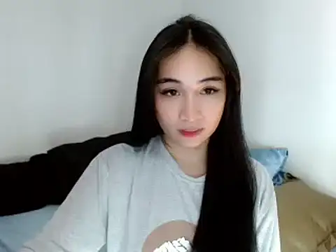 SweetLilly 18 online show from 02/21/25, 03:56