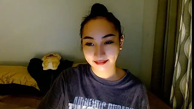 SweetLilly 18 online show from 03/29/26, 05:09