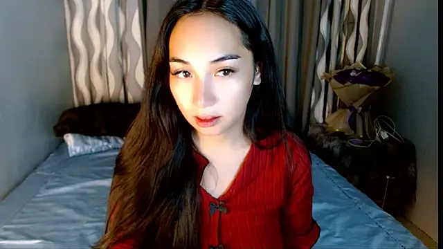 SweetLilly 18 online show from 05/17/26, 03:06