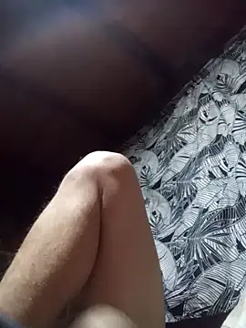 Snapshot of Kissingplay chatting on 11/06/25, 08:35 Kissingplay online show from 11/06/25, 08:35