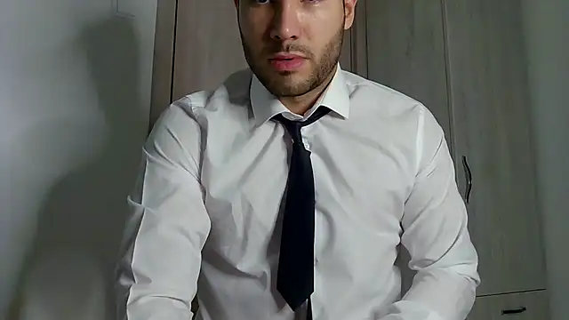 Justynn1 online show from 12/02/24, 09:56