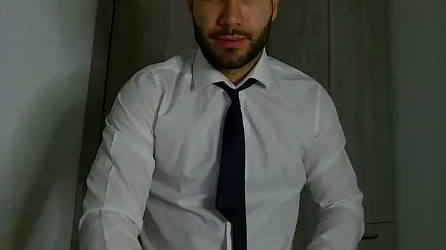 Justynn1 online show from 10/16/25, 09:01