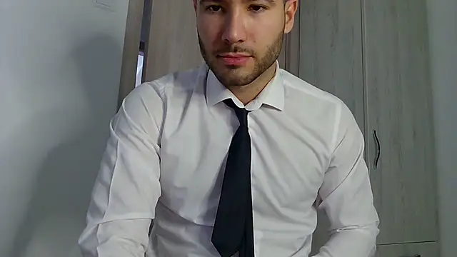 Justynn1 online show from 02/20/25, 06:06