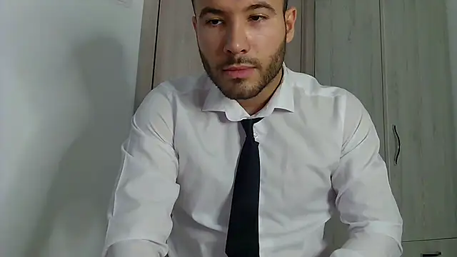 Justynn1 online show from 01/28/25, 07:11