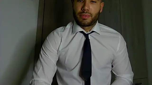 Justynn1 online show from 05/16/26, 01:59