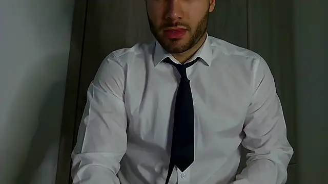 Justynn1 online show from 10/30/25, 10:17