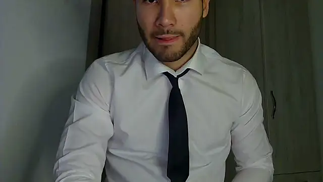 Justynn1 online show from 12/05/25, 06:45