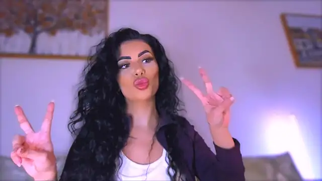 Snapshot of MoonaMuslim chatting on 03/04/26, 06:15 MoonaMuslim online show from 03/04/26, 06:15