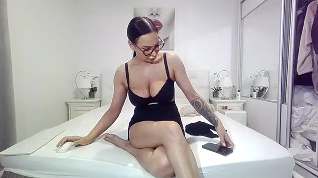 alisonya1 online show from 02/10/26, 05:39