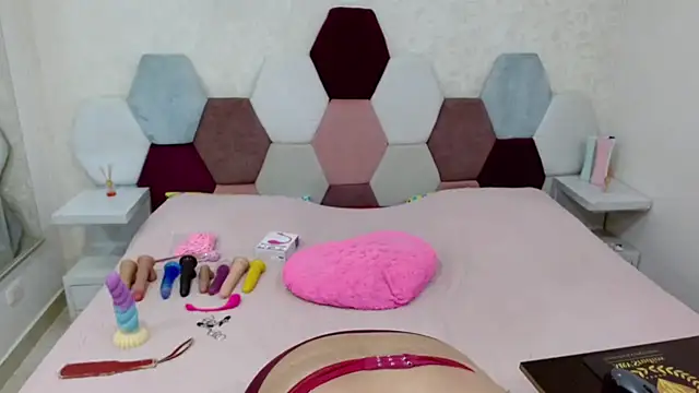 angel blue online show from 04/08/26, 04:41