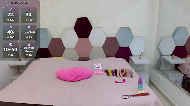 angel blue online show from 10/13/25, 02:51