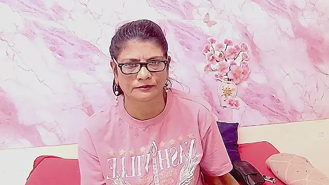 Snapshot of IndianAllure chatting on 02/09/26, 05:38 IndianAllure online show from 02/09/26, 05:38