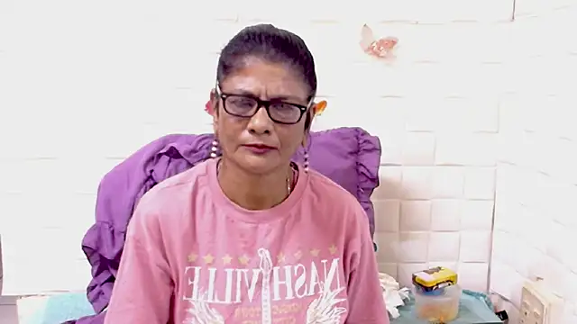 Snapshot of IndianAllure chatting on 04/02/26, 05:14 IndianAllure online show from 04/02/26, 05:14