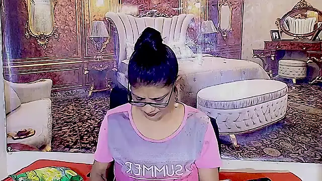 Snapshot of IndianAllure chatting on 02/26/26, 05:40 IndianAllure online show from 02/26/26, 05:40