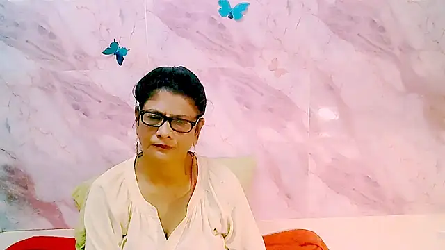 Snapshot of IndianAllure chatting on 03/23/26, 05:40 IndianAllure online show from 03/23/26, 05:40