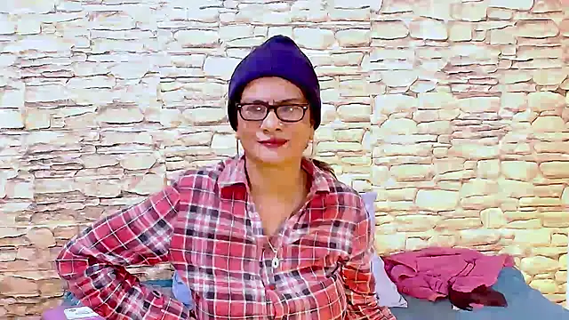 IndianAllure online show from 07/07/26, 05:21