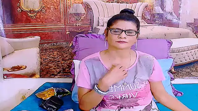 IndianAllure online show from 06/10/26, 05:30