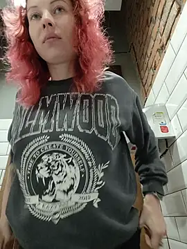 Frost foxy online show from 11/29/25, 02:44