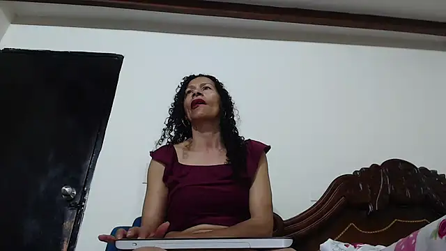 curvasexys online show from 10/22/25, 07:35