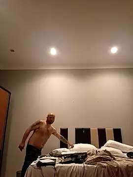 Snapshot of highbaby chatting on 03/20/26, 06:36 highbaby online show from 03/20/26, 06:36