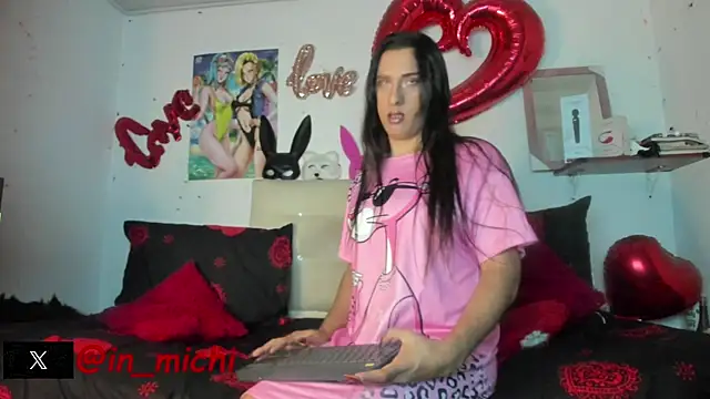 dangerous bitch online show from 12/23/25, 01:05