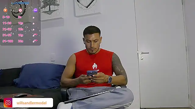 Snapshot of WillSandler chatting on 12/17/25, 11:21 WillSandler online show from 12/17/25, 11:21