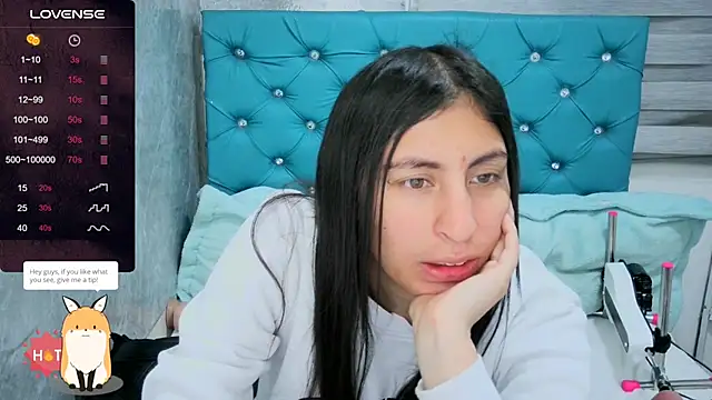 MAARYMOON online show from 11/18/25, 10:29