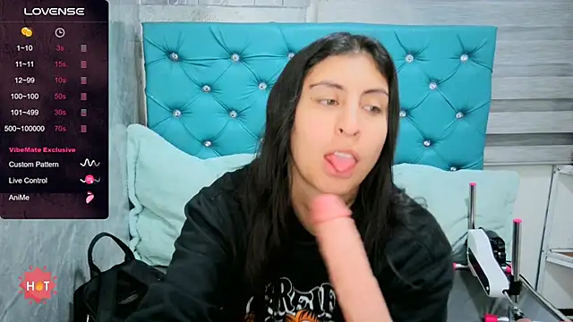 MAARYMOON online show from 12/16/25, 11:14