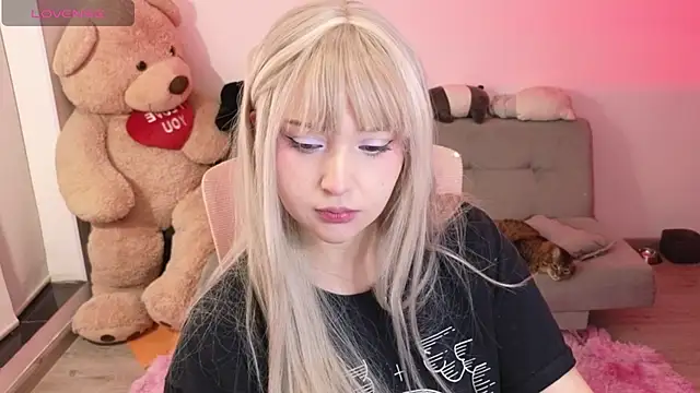 KuroChan420 online show from 04/23/26, 03:57