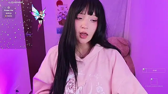 Snapshot of KuroChan420 chatting on 09/09/25, 03:05 KuroChan420 online show from 09/09/25, 03:05