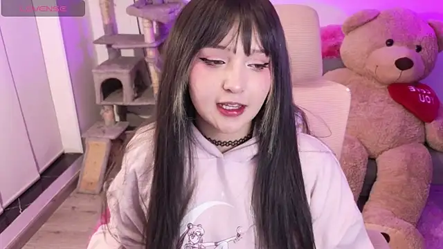 Snapshot of KuroChan420 chatting on 02/19/26, 03:25 KuroChan420 online show from 02/19/26, 03:25