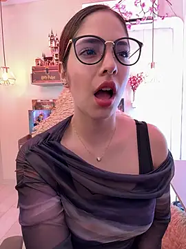 Zoe Bae online show from 02/01/26, 12:09