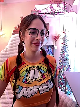 Zoe Bae online show from 12/13/25, 11:22