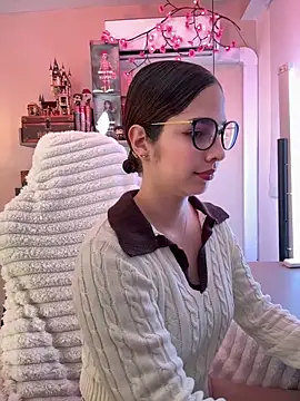 Zoe Bae online show from 02/06/26, 10:06