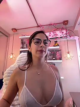 Zoe Bae online show from 03/29/26, 10:00