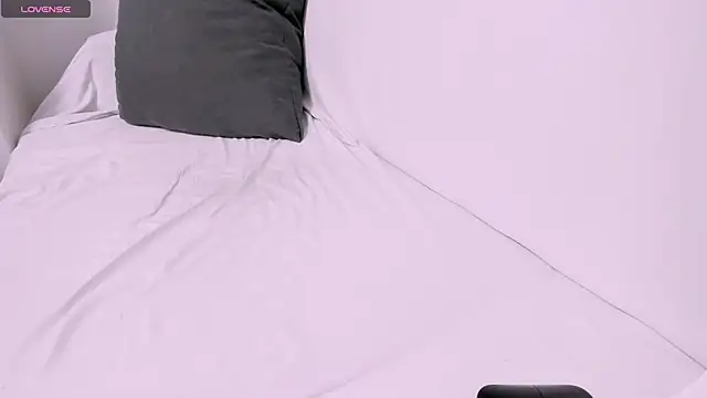 natural  woman online show from 11/15/25, 12:53