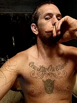 florida-boy39 online show from 10/20/25, 12:49