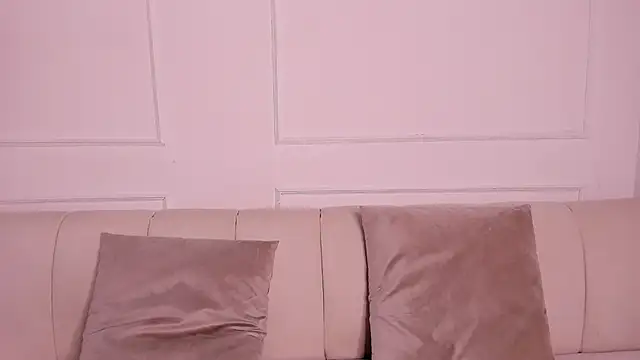 Snapshot of Emma_jonness chatting on 01/31/25, 07:29 Emma jonness online show from 01/31/25, 07:29