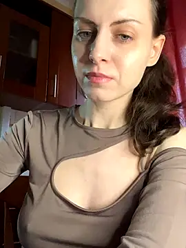 MissAnuta online show from 11/05/25, 05:32