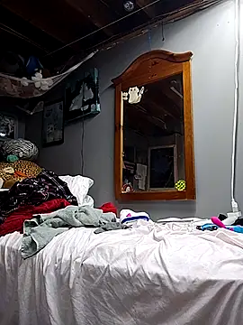 Snapshot of jjdirty6996 chatting on 09/22/25, 03:40 jjdirty6996 online show from 09/22/25, 03:40