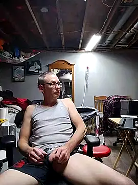 Snapshot of jjdirty6996 chatting on 12/15/25, 06:08 jjdirty6996 online show from 12/15/25, 06:08