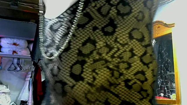 Snapshot of jjdirty6996 chatting on 11/29/25, 06:30 jjdirty6996 online show from 11/29/25, 06:30