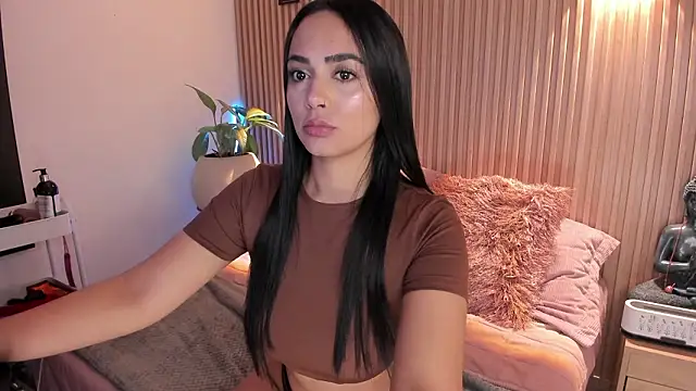 Snapshot of AMELIE_xx chatting on 02/21/26, 02:46 AMELIE xx online show from 02/21/26, 02:46