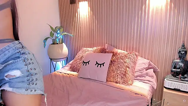 AMELIE xx online show from 11/18/25, 12:19