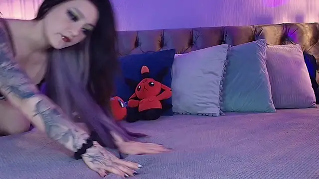 Charlotte Germanotta  online show from 06/02/26, 09:15